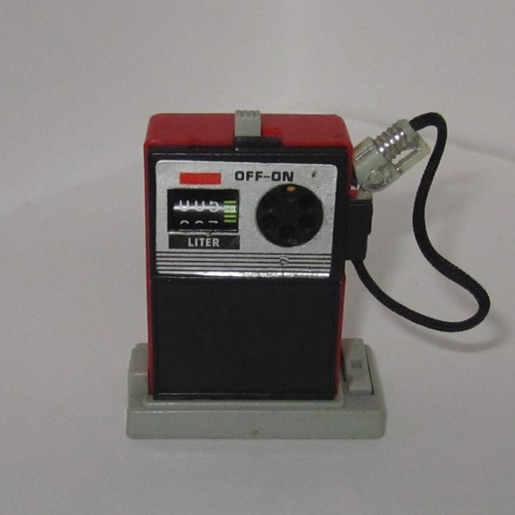 Vintage Tomy Wind-Up Gas Pump with Car Launcher - Picture 1 of 5